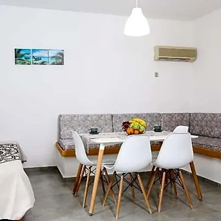 Holidays In Paros & 3* Alikí