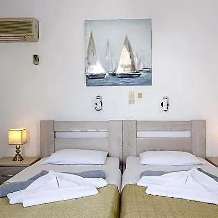 Holidays In Paros & Отель 3*