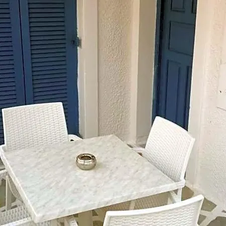 Holidays In Paros & 3*